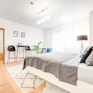 Roomcity Awakeon Apartment